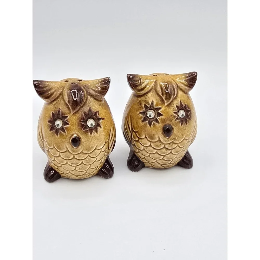Vintage Salt and Pepper‎ Shakers Ceramic Owls with Googly Eyes Made in Japan